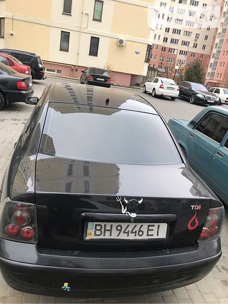 Седан Volkswagen Passat 2000 в Одесі