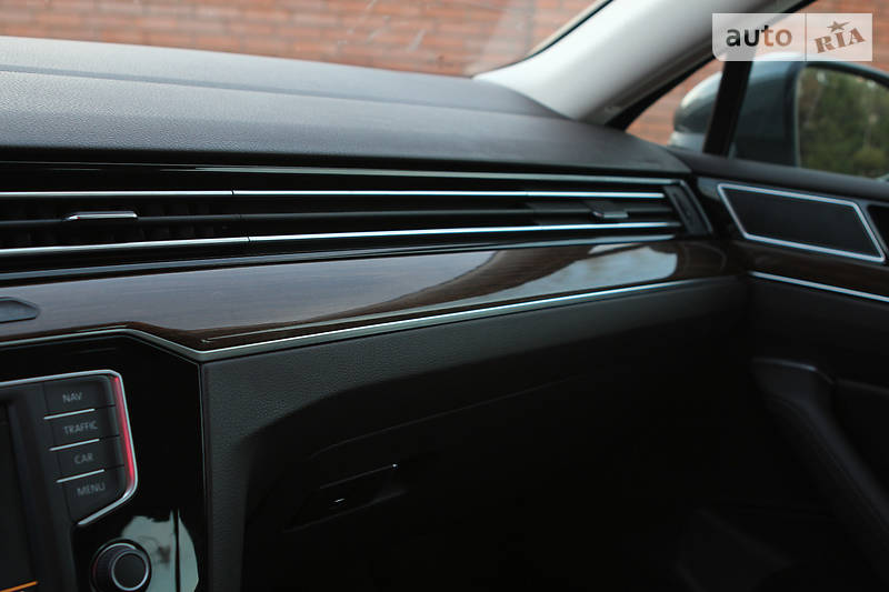 Универсал Volkswagen Passat 2015 в Одессе
