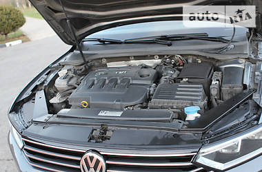 Універсал Volkswagen Passat 2015 в 