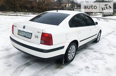  Volkswagen Passat 1998 в Киеве