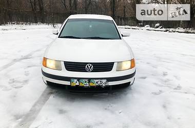  Volkswagen Passat 1998 в Киеве