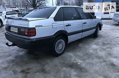 Седан Volkswagen Passat 1992 в Днепре