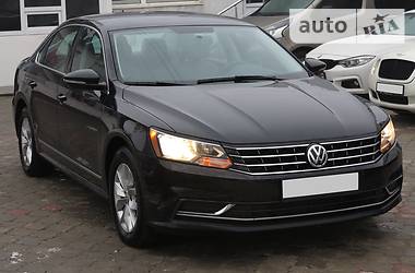 Седан Volkswagen Passat 2016 в Одессе