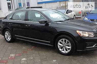 Седан Volkswagen Passat 2016 в Одессе