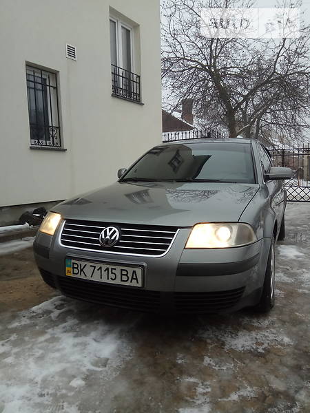 Седан Volkswagen Passat 2003 в Рівному