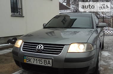 Седан Volkswagen Passat 2003 в Рівному