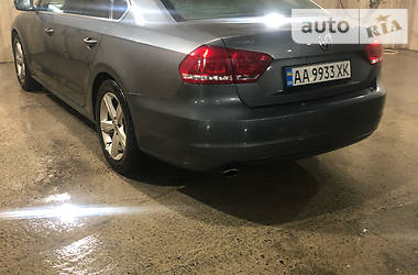 Седан Volkswagen Passat 2013 в Киеве