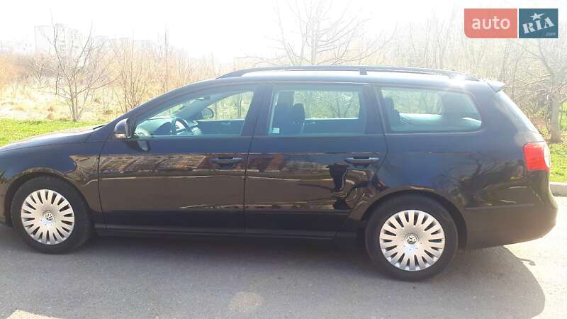Универсал Volkswagen Passat 2009 в Калуше