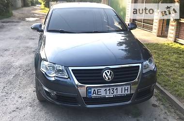 Седан Volkswagen Passat 2009 в Новомосковске