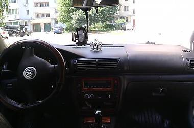 Седан Volkswagen Passat 2003 в Херсоне