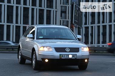 Седан Volkswagen Passat 2004 в Киеве