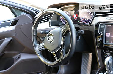 Седан Volkswagen Passat 2016 в Дрогобичі