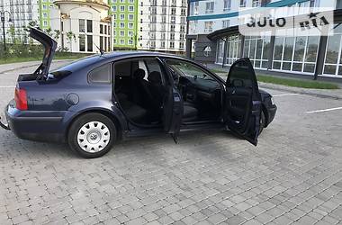 Седан Volkswagen Passat 1998 в 