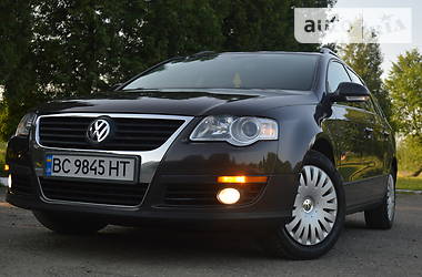 Универсал Volkswagen Passat 2010 в Дрогобыче