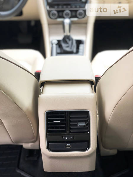 Седан Volkswagen Passat 2016 в Киеве фото 14 Седан Volkswagen Passat 2016 в Киеве