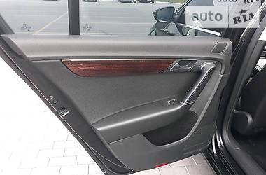 Седан Volkswagen Passat 2011 в 