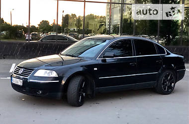 Седан Volkswagen Passat 2001 в Києві