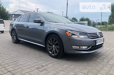 Седан Volkswagen Passat 2015 в Киверцах