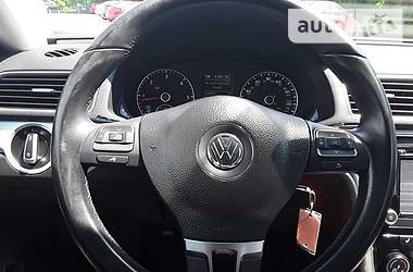 Седан Volkswagen Passat 2013 в Днепре