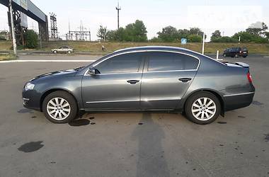 Седан Volkswagen Passat 2010 в Бердянске