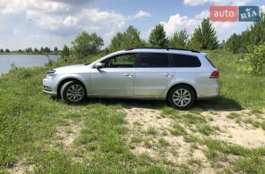 Универсал Volkswagen Passat 2012 в 