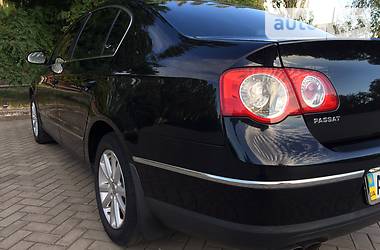 Седан Volkswagen Passat 2006 в Мариуполе