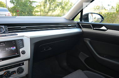 Універсал Volkswagen Passat 2016 в 