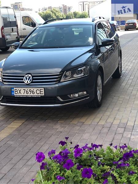 Універсал Volkswagen Passat 2013 в Хмельницькому