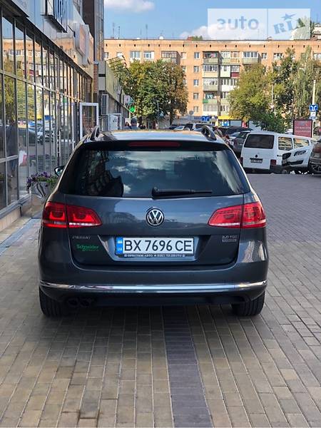 Універсал Volkswagen Passat 2013 в Хмельницькому