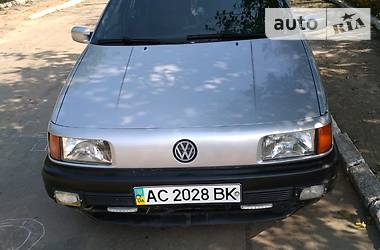 Седан Volkswagen Passat 1991 в Луцке