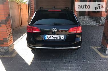 Универсал Volkswagen Passat 2011 в Мелитополе