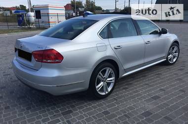 Седан Volkswagen Passat 2015 в 