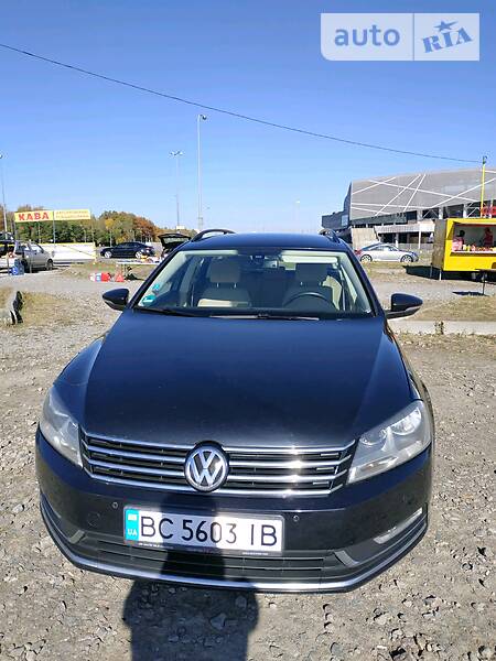 Универсал Volkswagen Passat 2012 в Львове