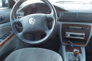 Универсал Volkswagen Passat 1998 в Смеле