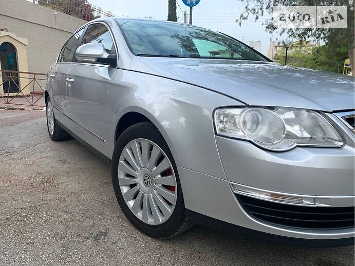 Седан Volkswagen Passat 2008 в Киеве