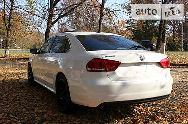 Седан Volkswagen Passat 2012 в Броварах