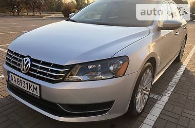 Седан Volkswagen Passat 2012 в Киеве