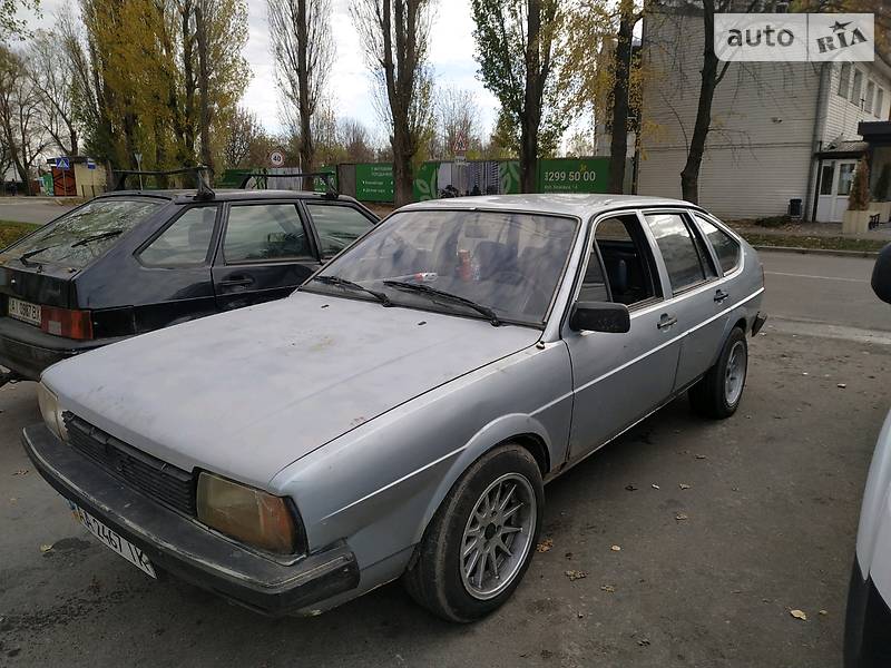 Хэтчбек Volkswagen Passat 1981 в Борисполе