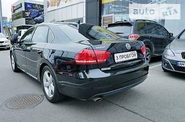 Седан Volkswagen Passat 2013 в Києві