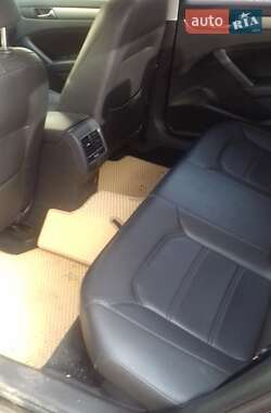 Седан Volkswagen Passat 2013 в Кривому Розі
