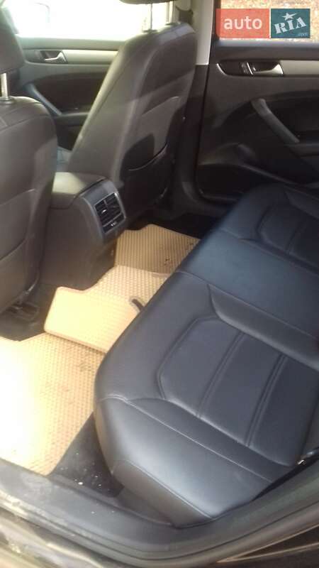 Седан Volkswagen Passat 2013 в Кривому Розі