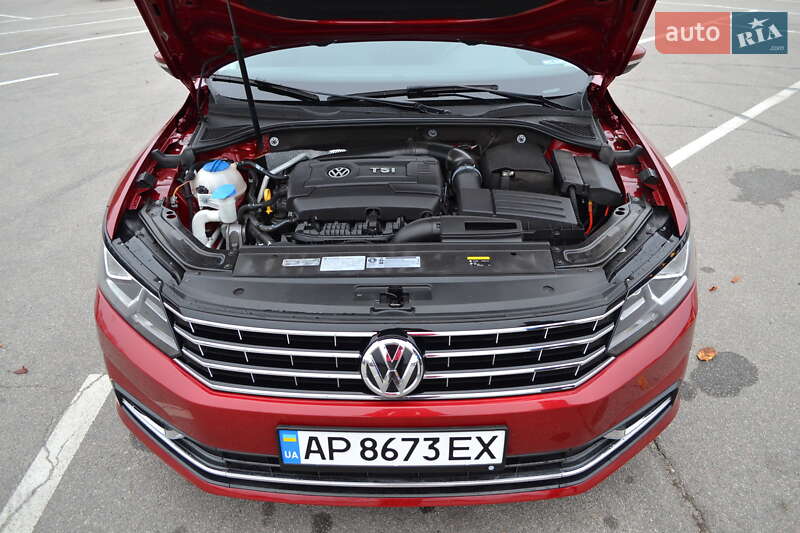 Седан Volkswagen Passat 2016 в Запоріжжі