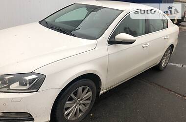 Седан Volkswagen Passat 2012 в 