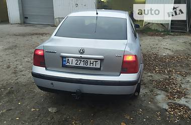 Седан Volkswagen Passat 1998 в Киеве