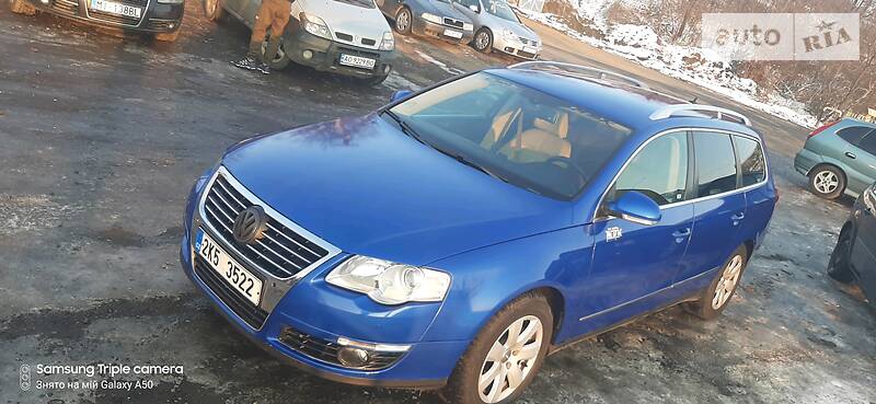 Универсал Volkswagen Passat 2006 в Хусте