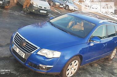 Универсал Volkswagen Passat 2006 в Хусте