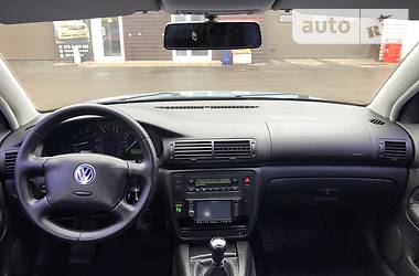 Седан Volkswagen Passat 1997 в Харькове