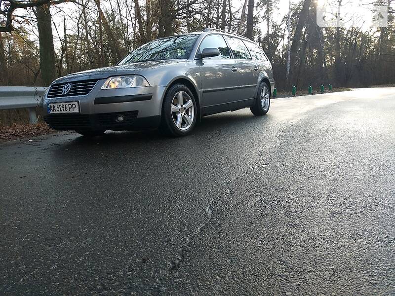 Универсал Volkswagen Passat 2002 в Киеве