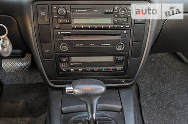Седан Volkswagen Passat 2000 в 