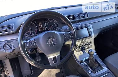 Седан Volkswagen Passat 2011 в Львове